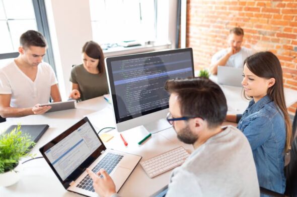 miniature-creation-de-site-internet-se-lancer-seul-ou-deleguer